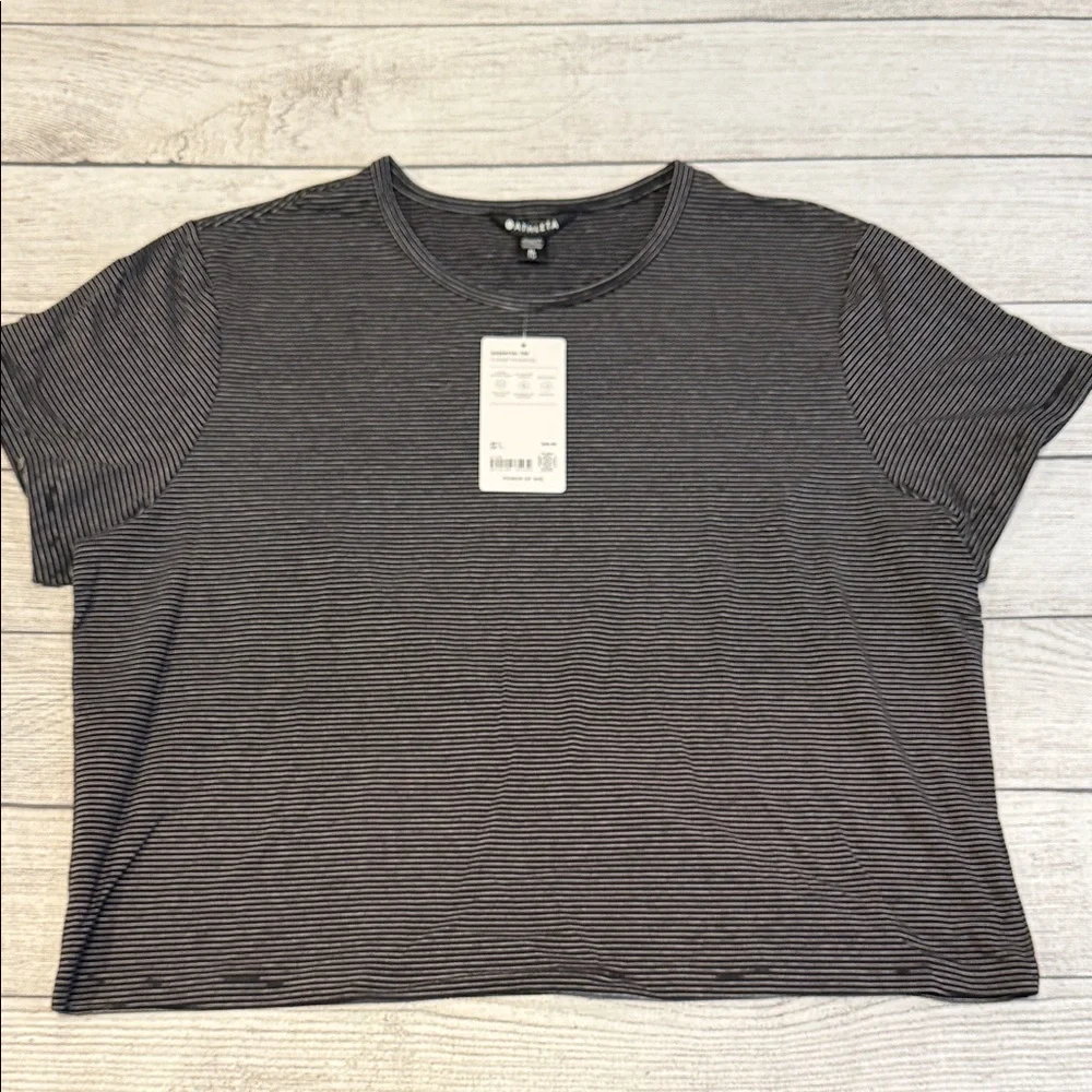 Women’s ATHLETA Essential Tee Short Sleeve size XL - Picture 1 of 14